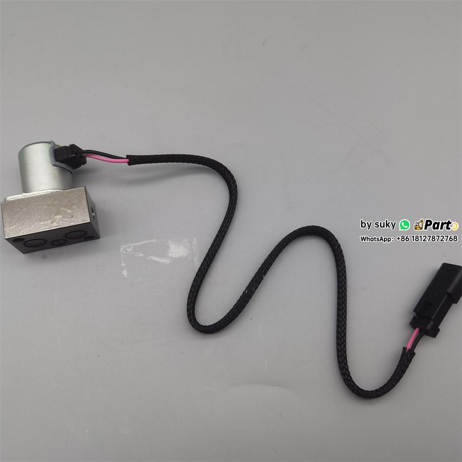702-21-57400 Solenoid Valve Pilot Valve for Komatsu Excavator PC200-8 PC220-8 PC200-7 702-21-57400 Solenoid Valve Pilot Valve for Komatsu Excavator PC200-8 PC220-8 PC200-7