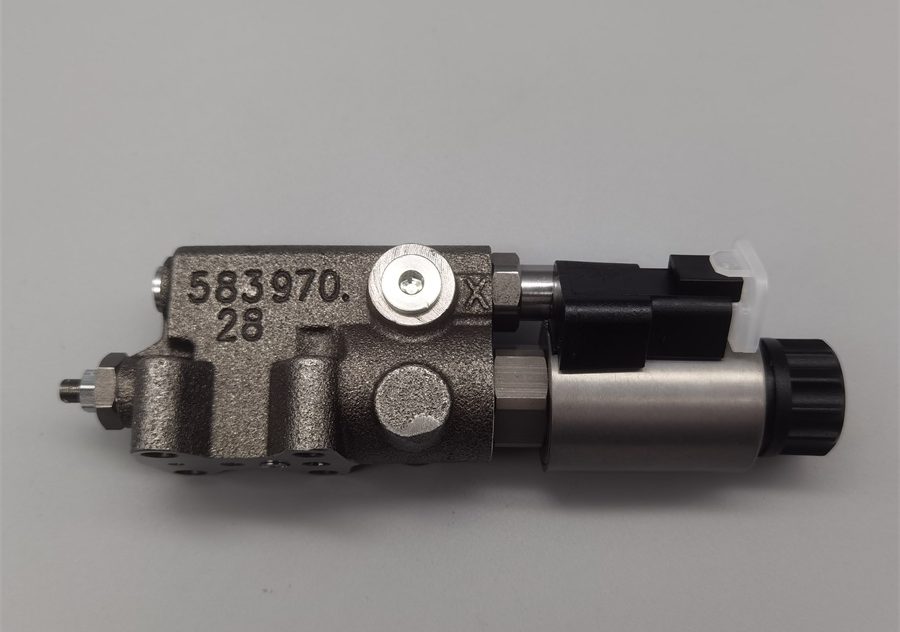 VOE 15043827 Control Valve for Volvo A35E A35EFS A40E A40EFS EW230C A35F A35FFS A40F