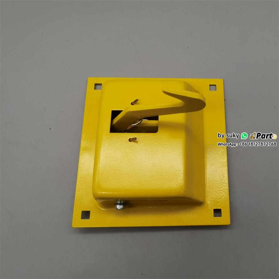 142-5542 1425542 Lock AS Side Panel for caterpillar CAT E307C E312C E320B