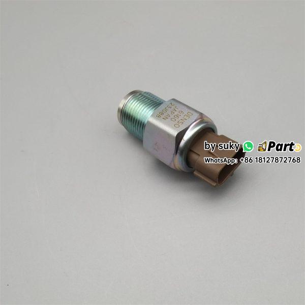 ND499000-6160 Fuel Rail Pressure Sensor fits for Komatsu Bulldozer D155A-6 D275A-5R