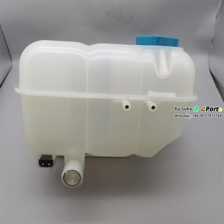 VOE1675922 1675922 Water Expansion Tank for Volvo EC360 EC380 VOE1675922 1675922 Water Expansion Tank for Volvo EC360 EC380