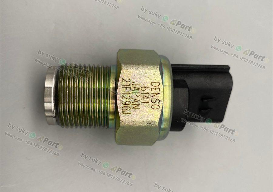 RE520930 Fuel Pressure Sensor for John Deere 7420 7520 7710 8120 8220 8320 8420