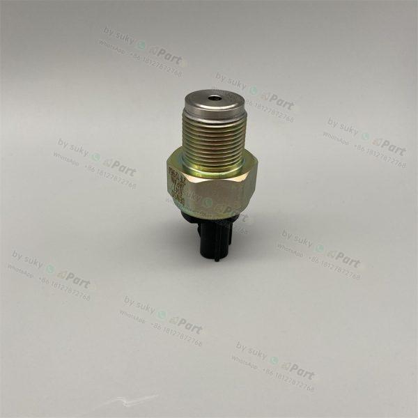 RE520930 Fuel Pressure Sensor for John Deere 7420 7520 7710 8120 8220 8320 8420