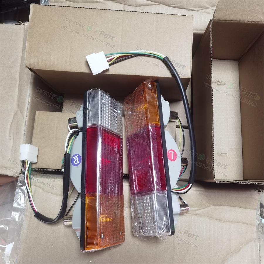 417-06-23320 Lamp for Komatsu WA320-3 WA380-3 WA380-5 WA400-5 WA420-3 WA430-5 WA470-3 WA470-5 417-06-23320 Lamp for Komatsu WA320-3 WA380-3 WA380-5 WA400-5 WA420-3 WA430-5 WA470-3 WA470-5