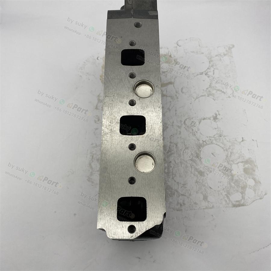 31B01-31021 Engine Cylinder Head for Mitsubishi S3L2 31B01-31021 Engine Cylinder Head for Mitsubishi S3L2